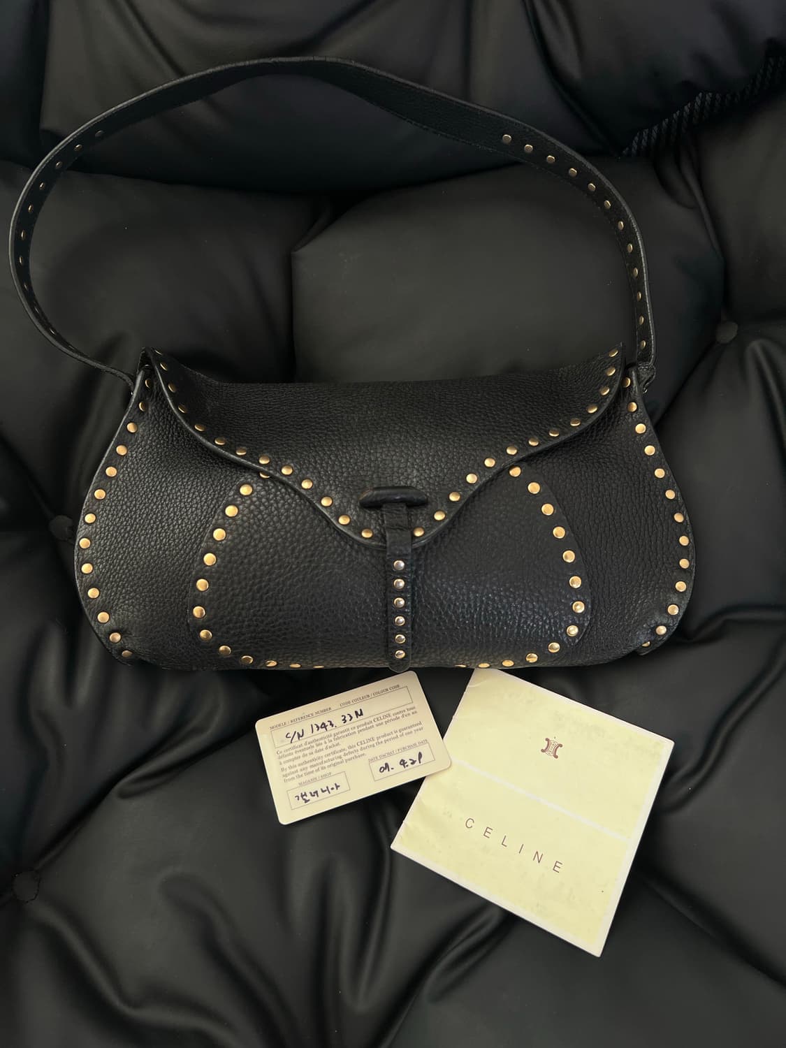 셀린느 Y2K 마카담 스터드 숄더백 상품이미지3
