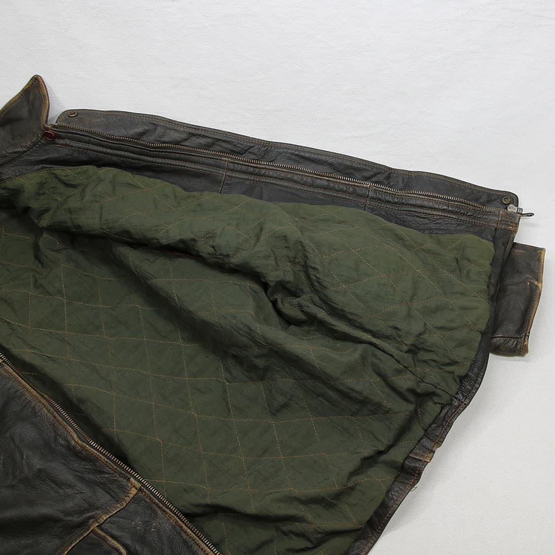 (착용컷) LES MUES 레더 자켓 (남성용 103) 상품이미지7