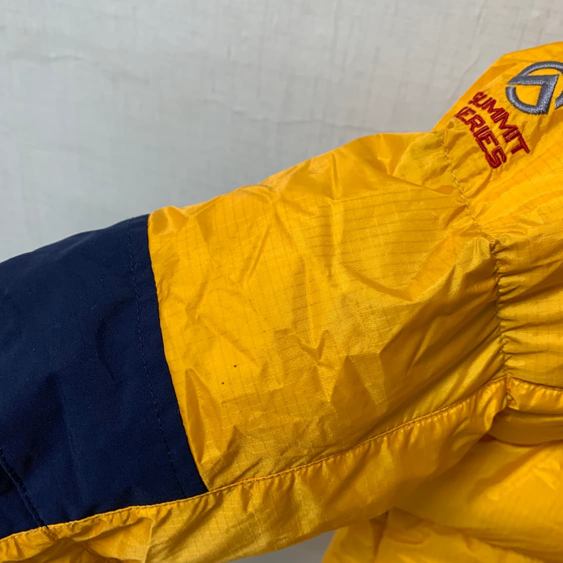 노스페이스 700 구스다운 M 거위털 써밋 패딩 옐로우 상품이미지7