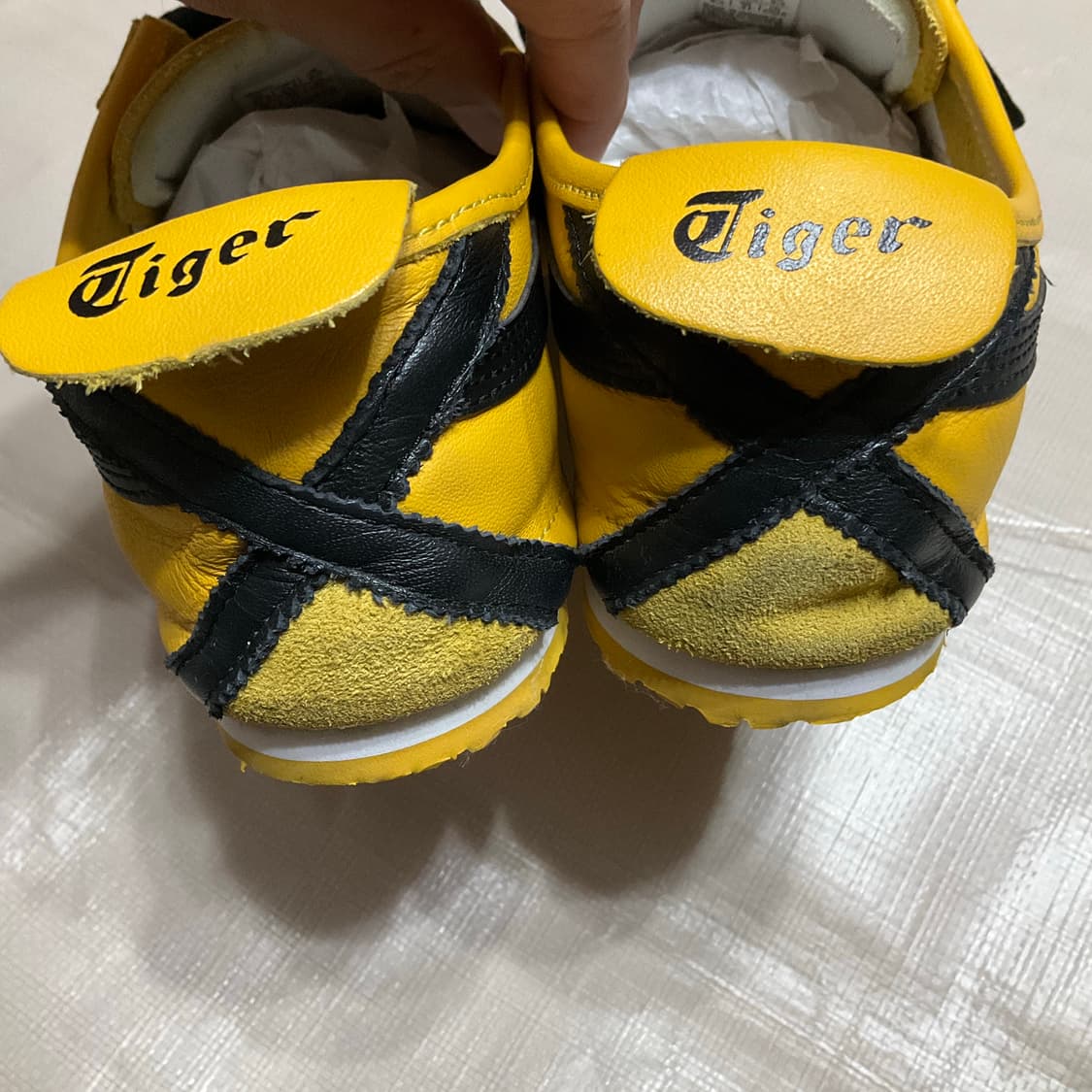 오니츠카 타이거 멕시코 66 옐로우 블랙 275 상품이미지8
