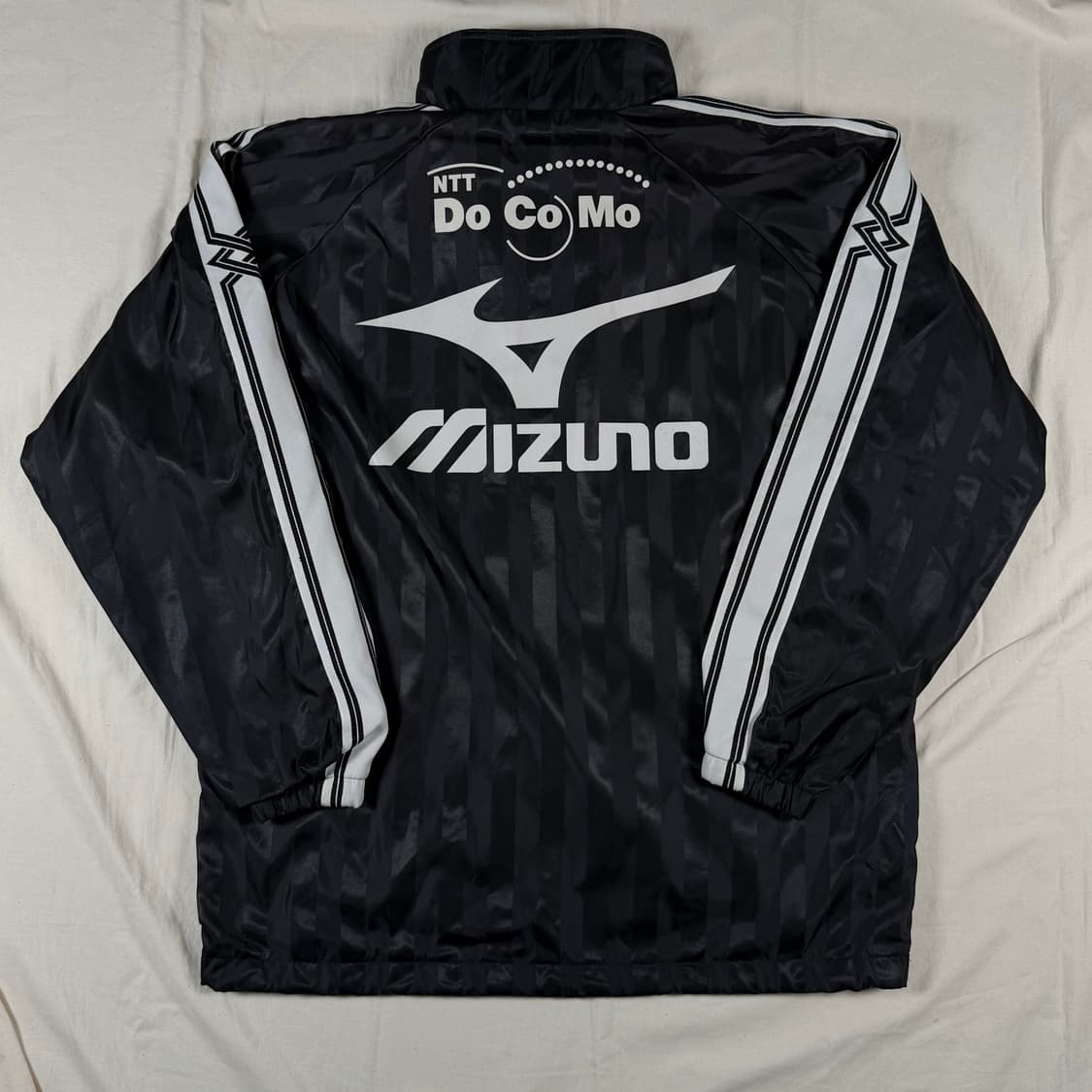 미즈노 J리그 오미야 아르디자 축구 바람막이 상품이미지1