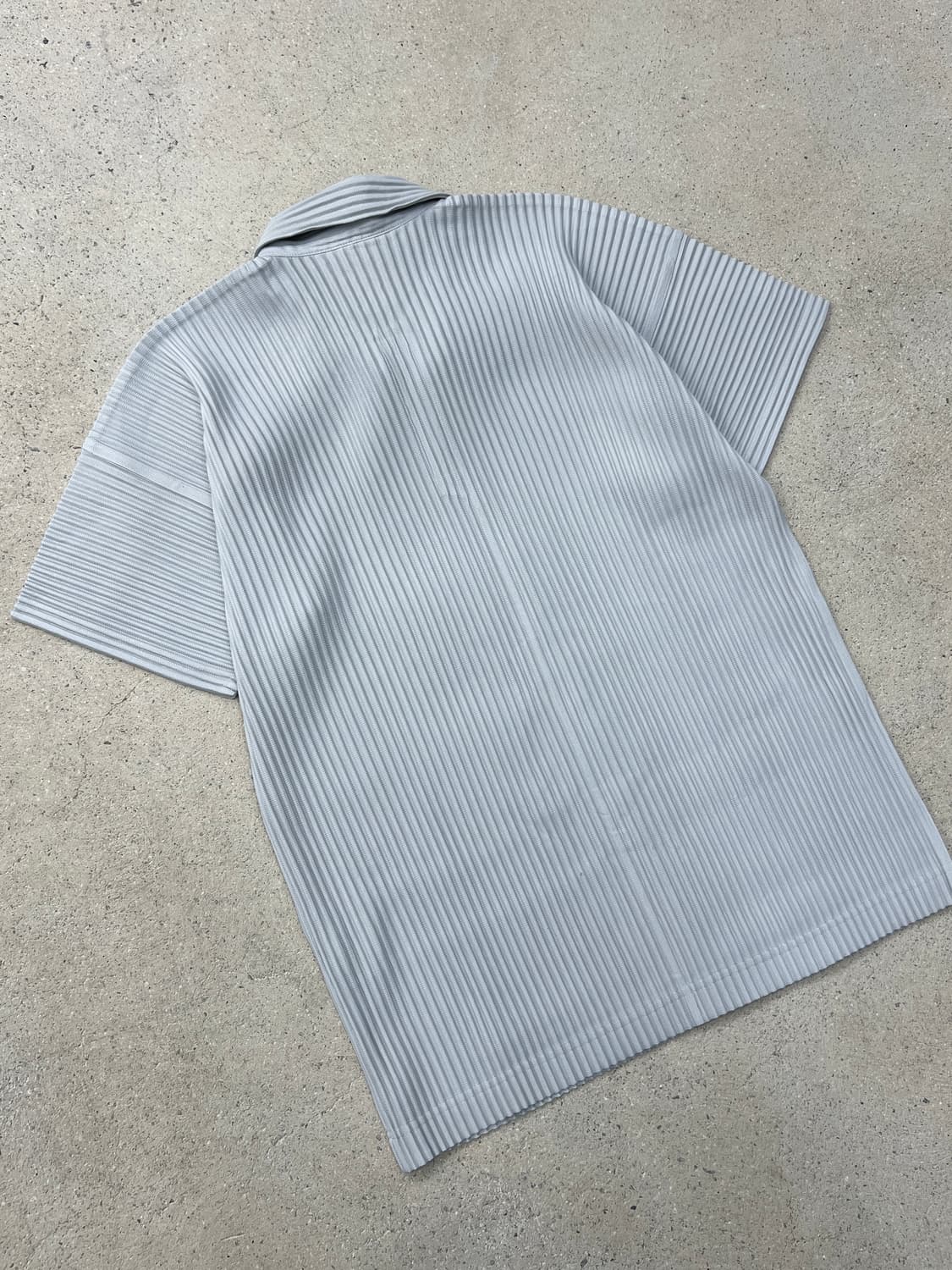 옴므플리세 베이직 라이트그레이 카라 티셔츠 상품이미지5