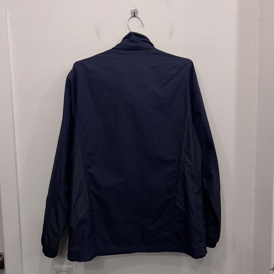 네파 노리밋 스몰로고 배색 바람막이 자켓 상품이미지5