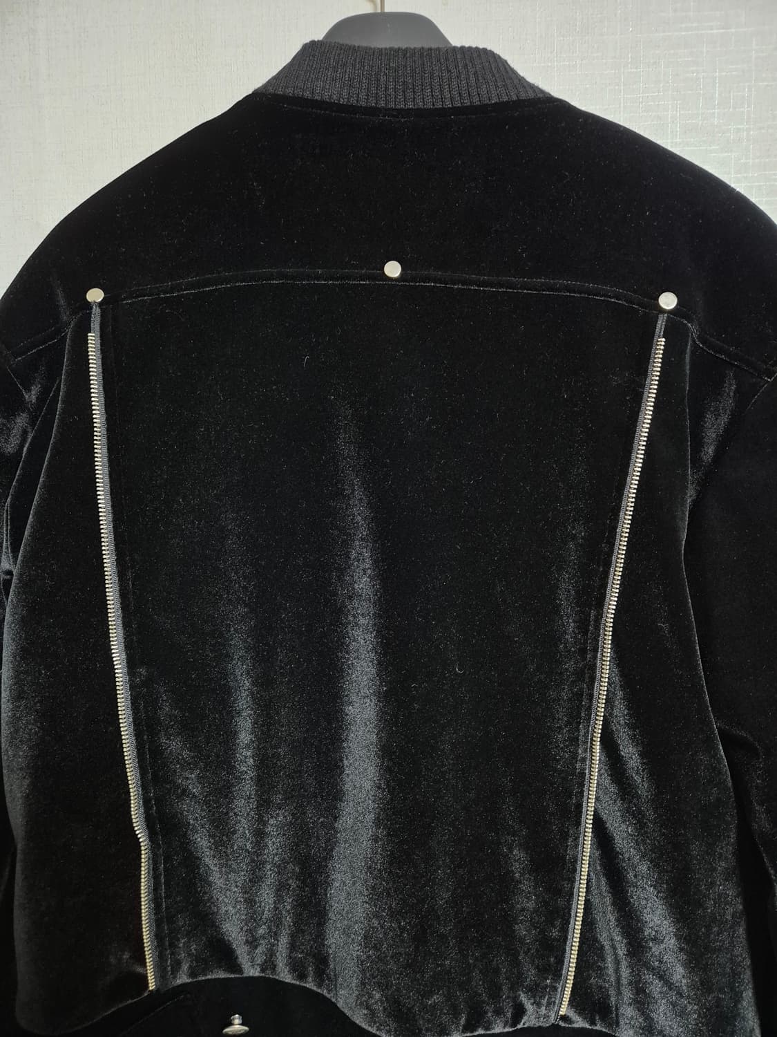 어나더유스 MA-1 벨벳 자켓 블랙 상품이미지5