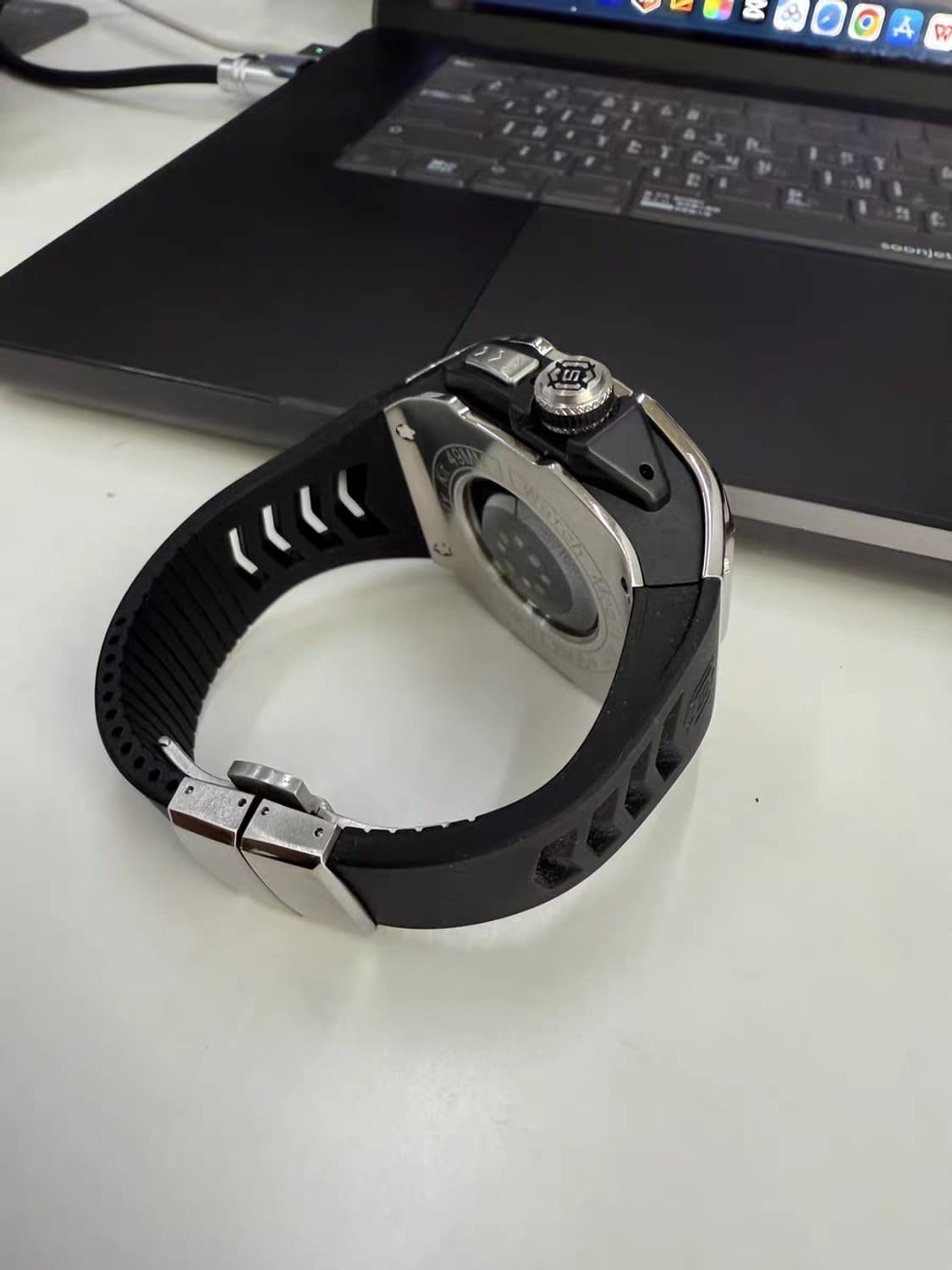 애플 워치 울트라 49mm 리차드 밀 스타일 프리미 엄 상품이미지2