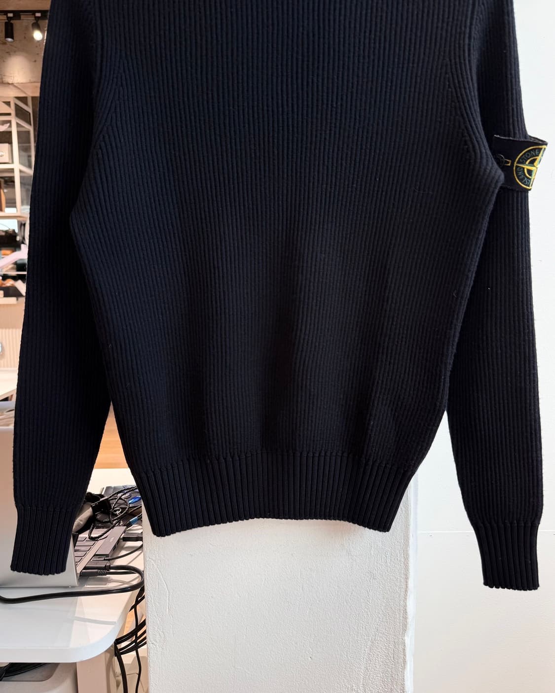 스톤아일랜드 블랙 터틀넥 울 니트  상품이미지6