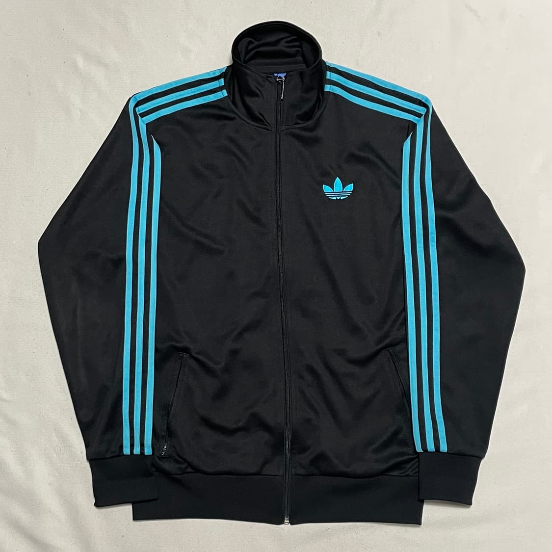 105 아디다스 파이어버드 스카이블루 라인 블랙 트랙탑 상품이미지2