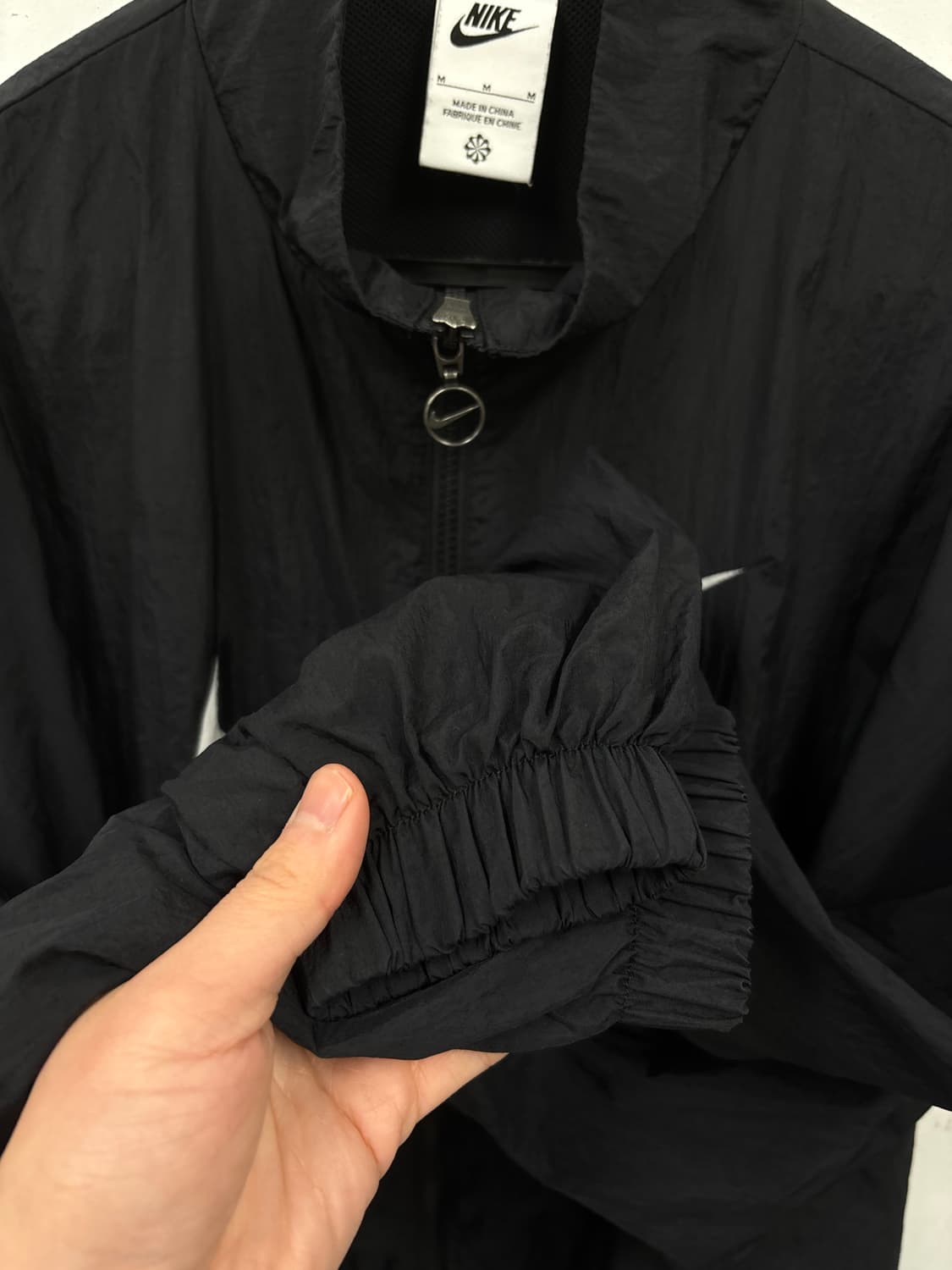 나이키 빅로고 우먼 오버핏 바람막이 상품이미지3