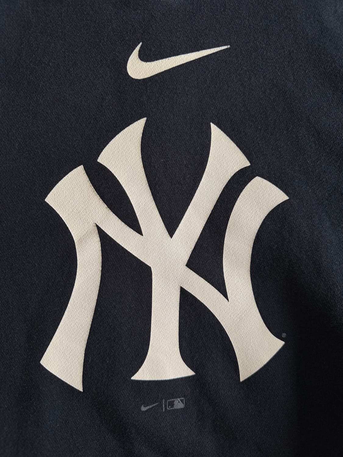 [L] 나이키 뉴욕 양키스 센터 스우시 후드 블랙 상품이미지3