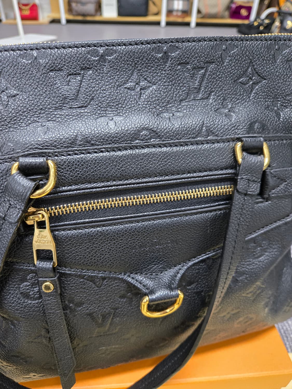 [특가][정품]루이비통 앙프레뜨 루미네즈 숄더백 상품이미지2