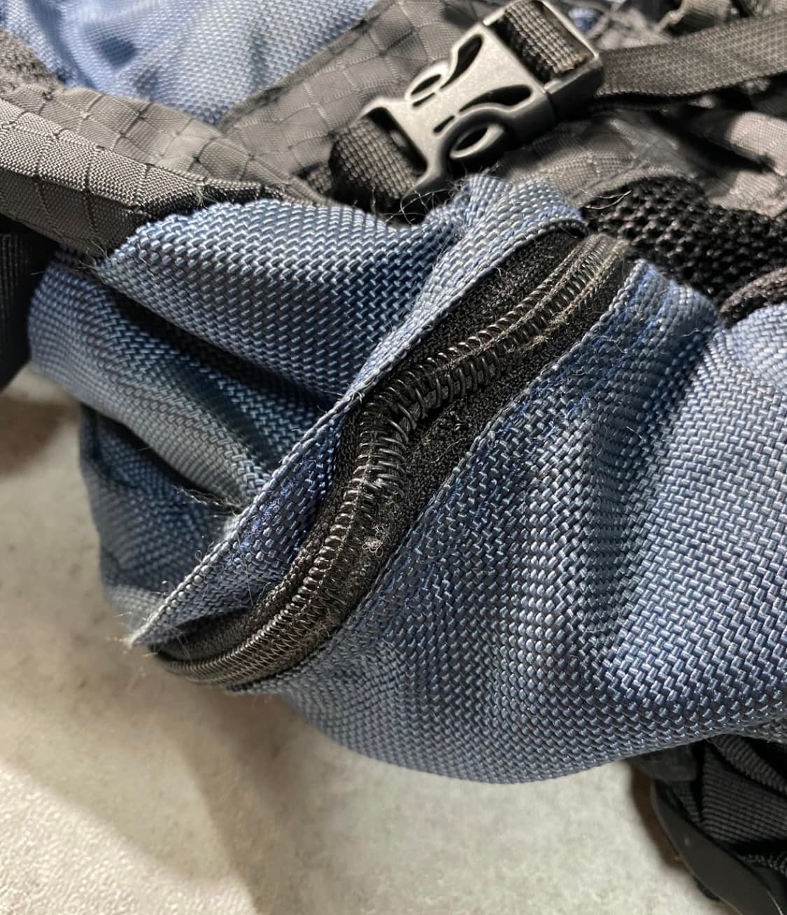 42*54  Oakley 오클리 아이콘 나일론 백팩 상품이미지6