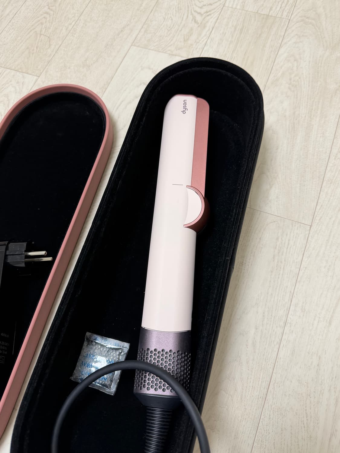 다이슨 스트레이트너기 상품이미지4