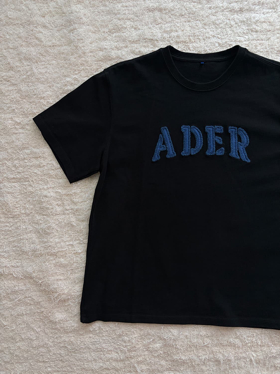 A3) 아더에러 아플리케 로고 티셔츠 상품이미지2