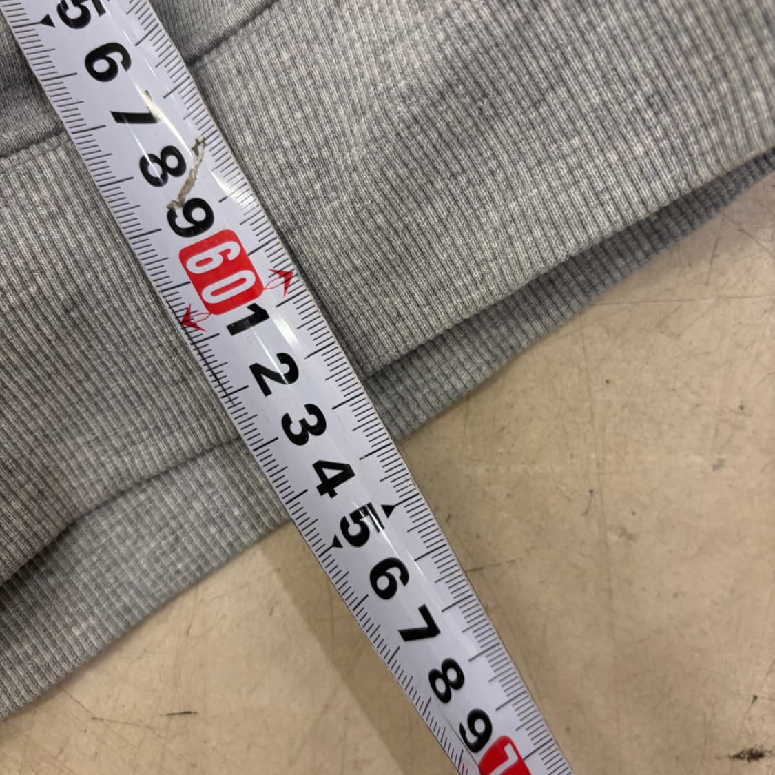 와릿이즌 빅로고 그레이 후드집업 상품이미지5