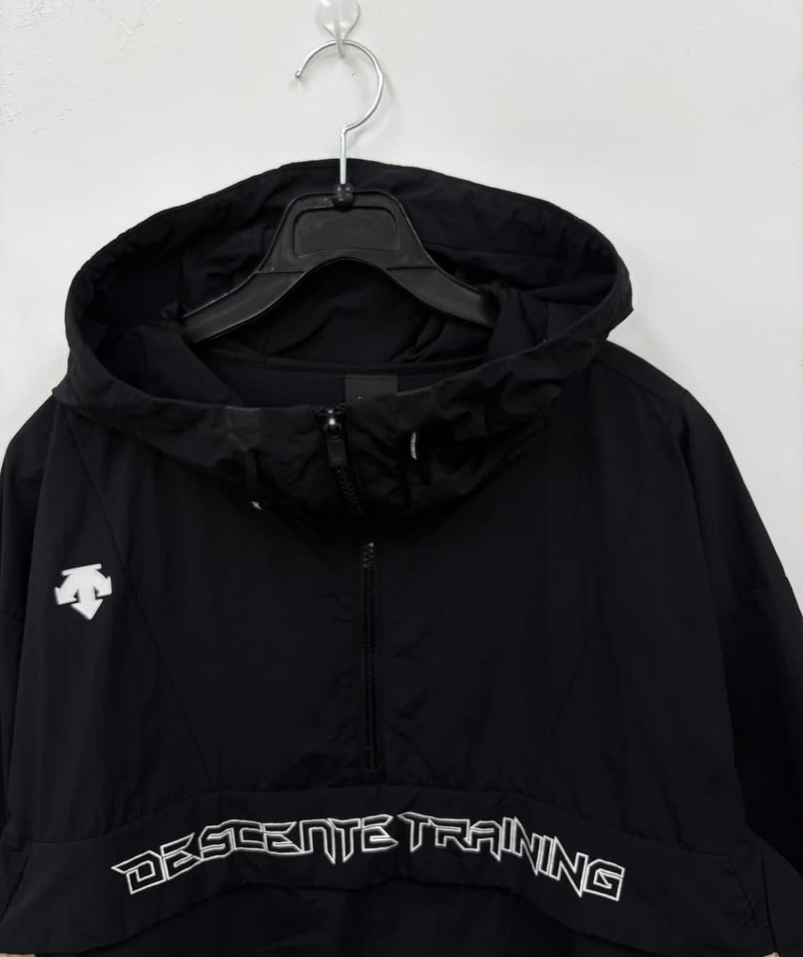 데상트 후드 아노락자켓 상품이미지3