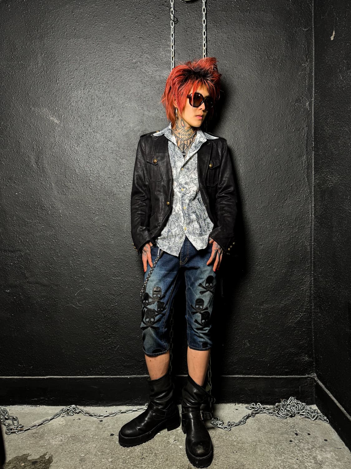 ROEN – Skull Leather Patch Denim shorts  상품이미지1