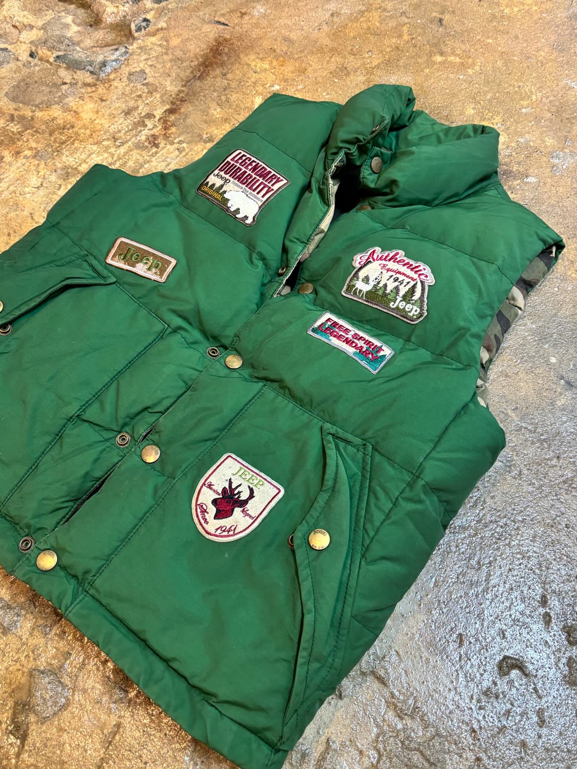 jeep 양면 패딩 조끼 상품이미지4