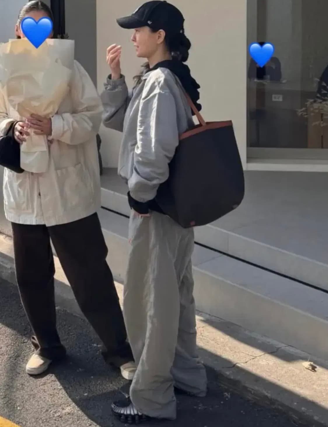 더로우 파크쓰리 리버시블 토트백 브라운 상품이미지3