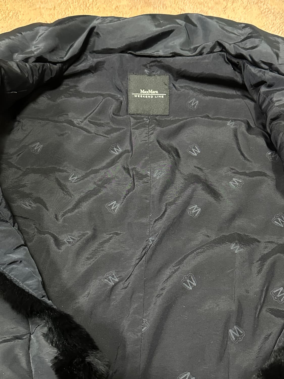 바배) 막스마라 여성 경량 블랙 롱 패딩 상품이미지3