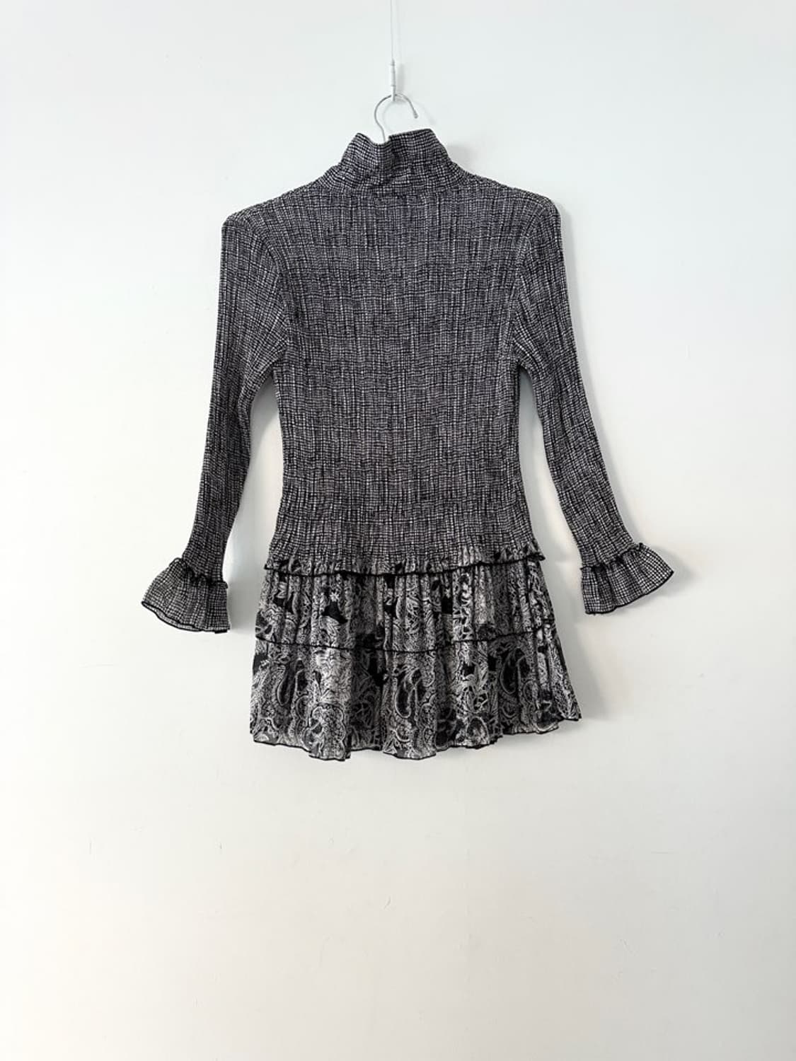 Pebble queen blouse / black 상품이미지3