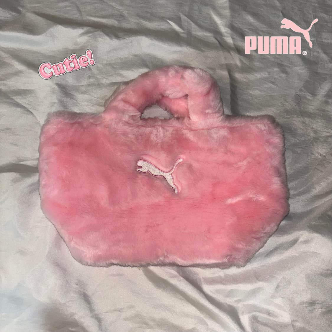 푸마 핑크 퍼 토트백 상품이미지1