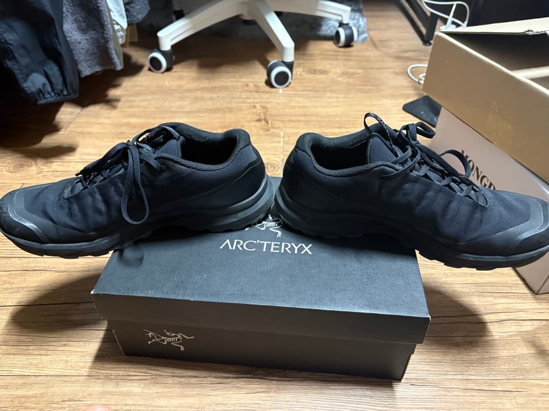 260)아크테릭스 에어리어스 FL M 판매합니다. 상품이미지4