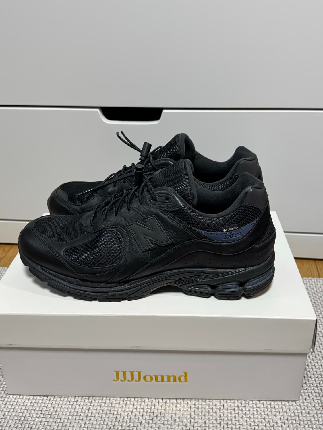 [300]뉴발란스XJJJ자운드 2002R 레더 고어텍스 블랙 스톰 상품이미지3