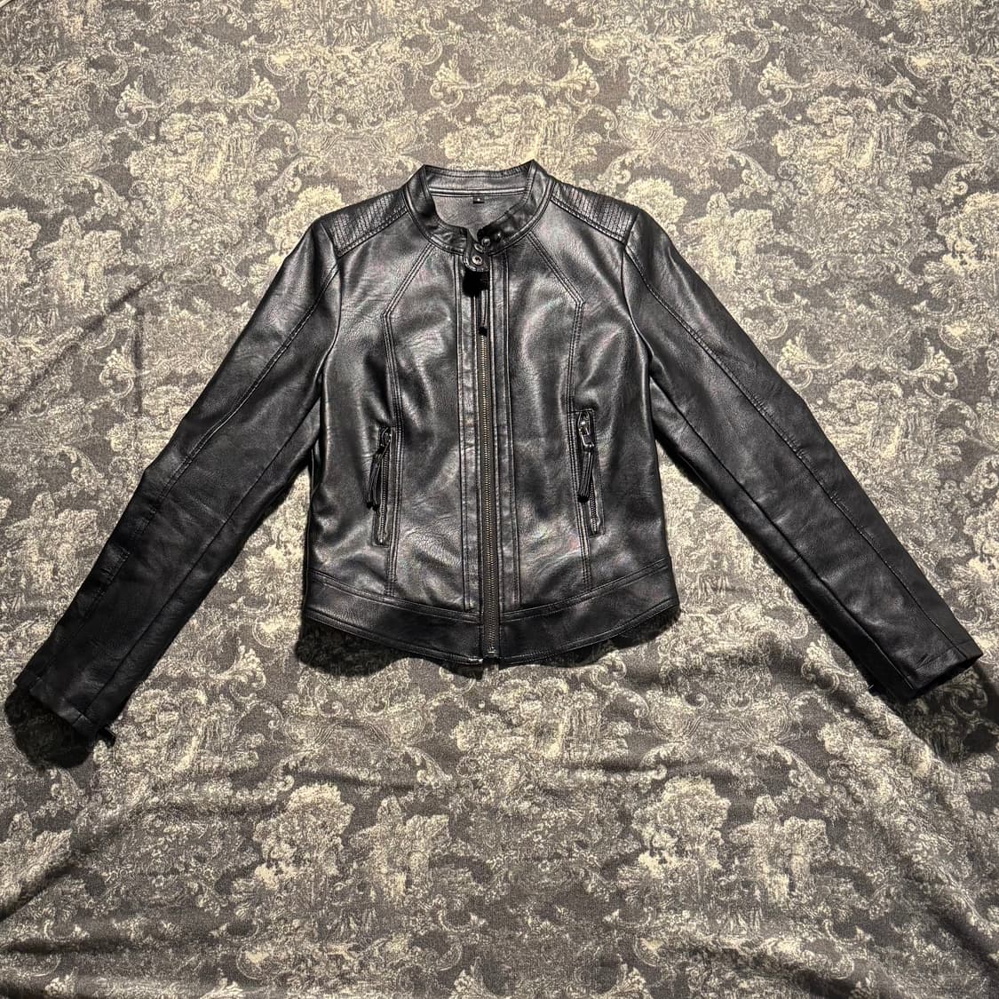 크롭 비건레더 자켓 상품이미지1