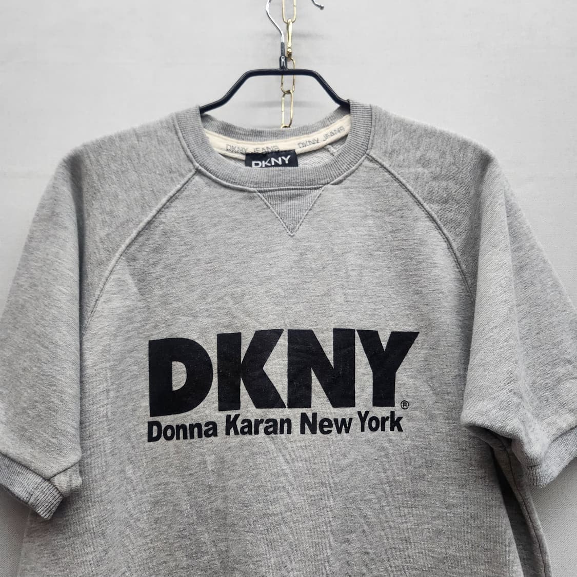 90'S DKNY 빅로고 스웻 반팔티 M 남여공용 상품이미지2