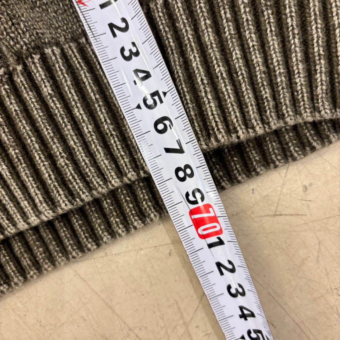 마하그리드 페이드 패턴 니트 상품이미지4