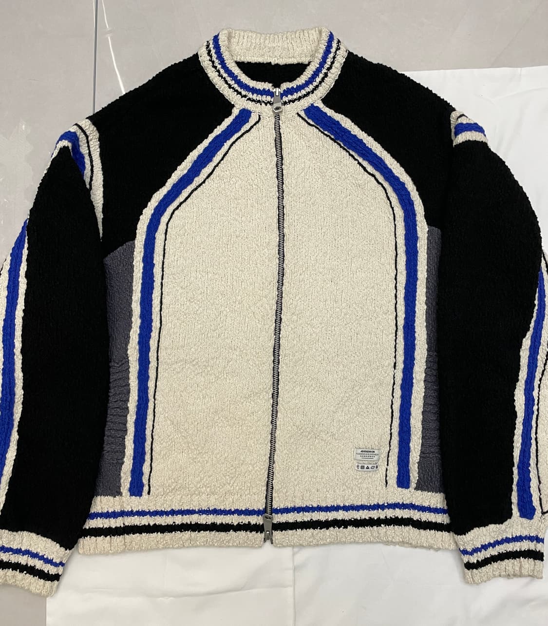 아더에러 상품이미지1