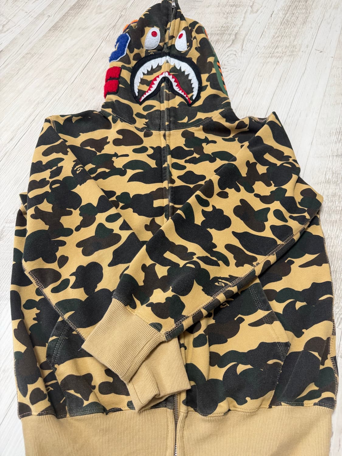 베이프 후드집업 황계 샤크 후드 디자인 상품이미지1