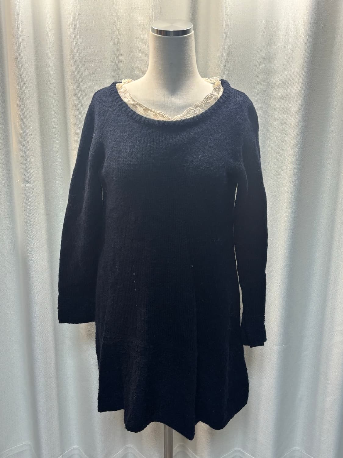 earth&music 어쓰뮤직 네이비색 니트 상품이미지1