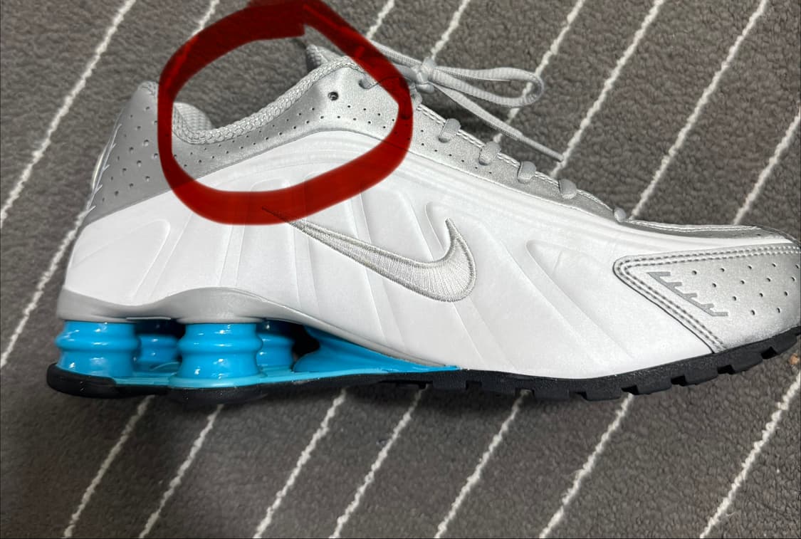 나이키 샥스 R4 메탈릭 실버 화이트 상품이미지4