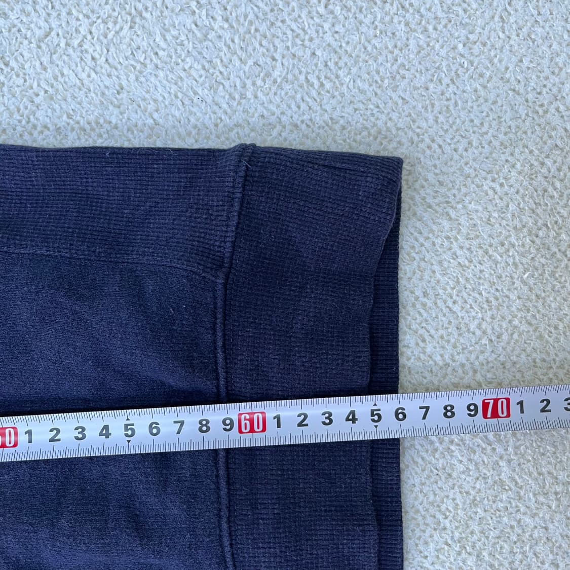 100 헤지스 스몰로고 긴팔 맨투맨 0331M 상품이미지5