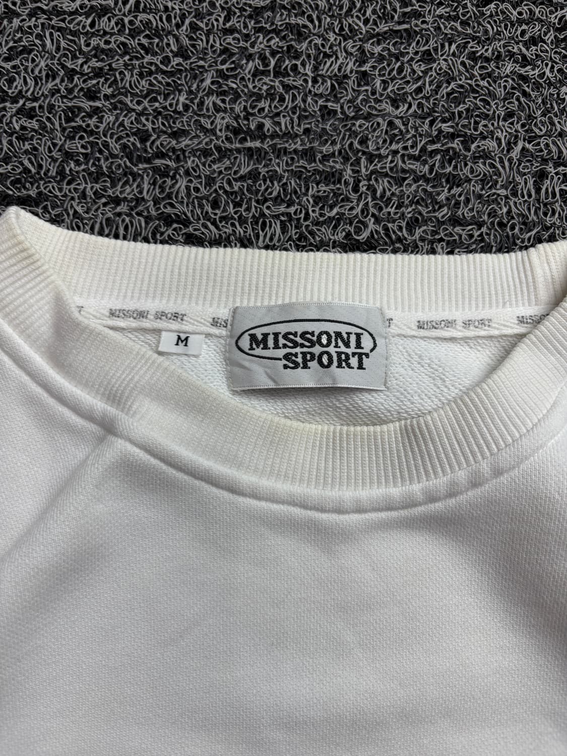 00s 미쏘니 아카이브 빅로고 크루넥 스웻셔츠 1985 상품이미지4
