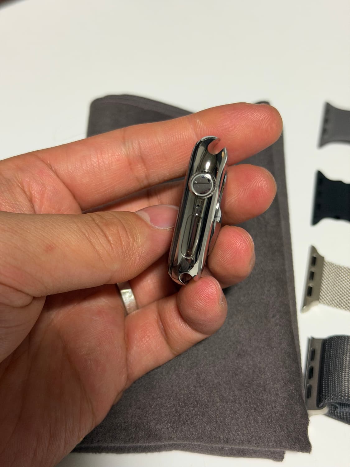 애플워치10 내추럴 티타늄 42mm 애플케어플러스 상품이미지3