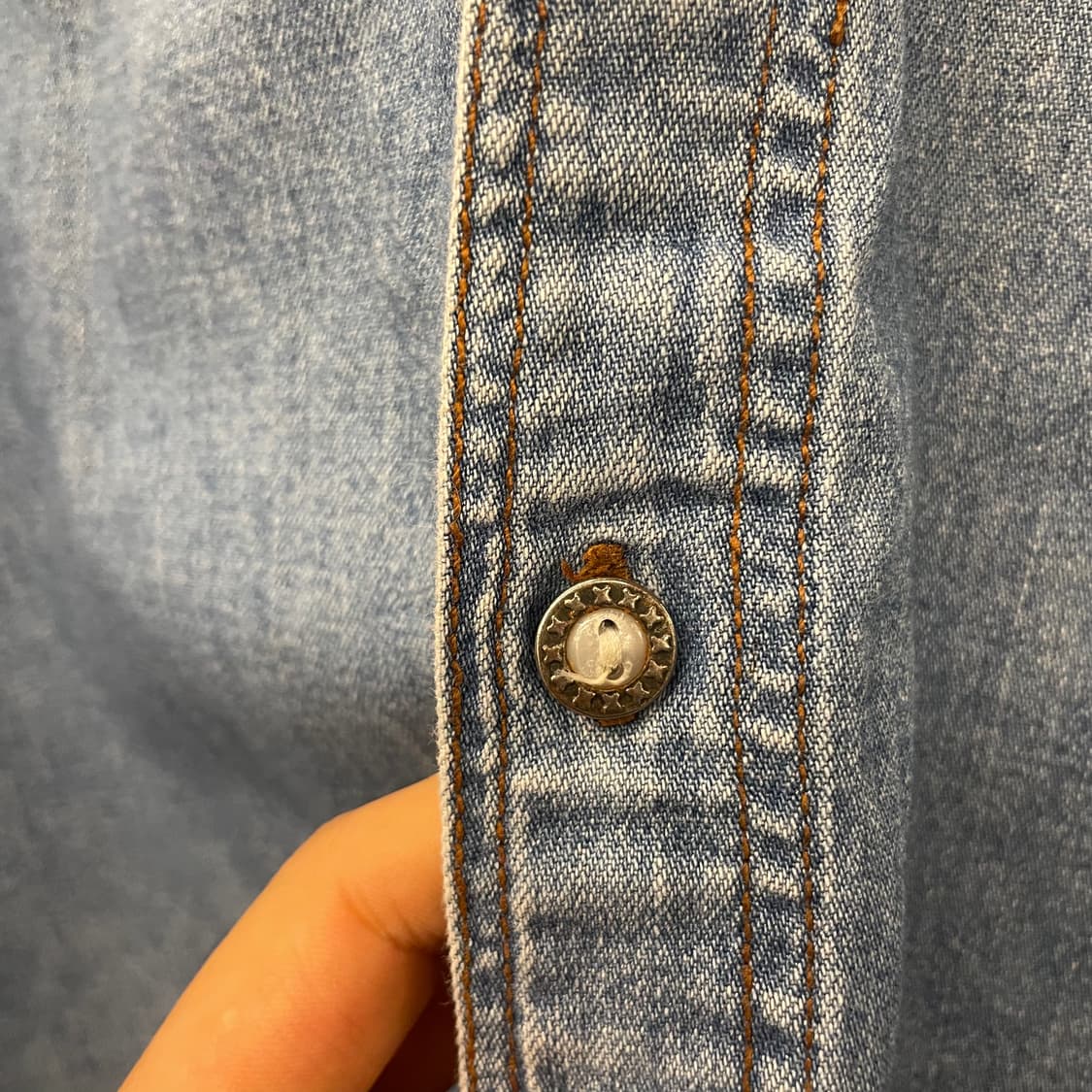 리바이스 클래식 데님 포켓 웨스턴 셔츠 상품이미지6