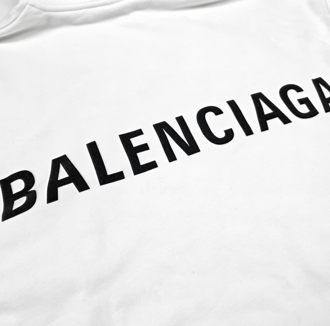 발렌시아가 백로고 후드티 상품이미지2