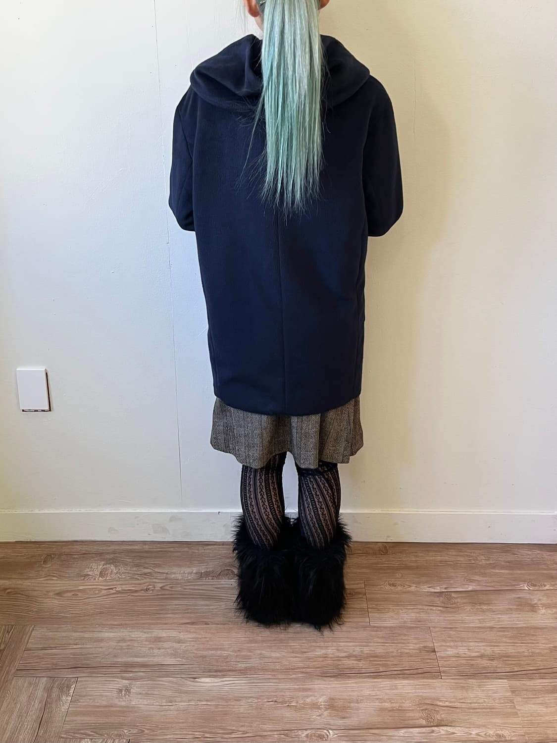 HK WORKS LONDON 네이비 프릴 후드 캐시미어코트 상품이미지8