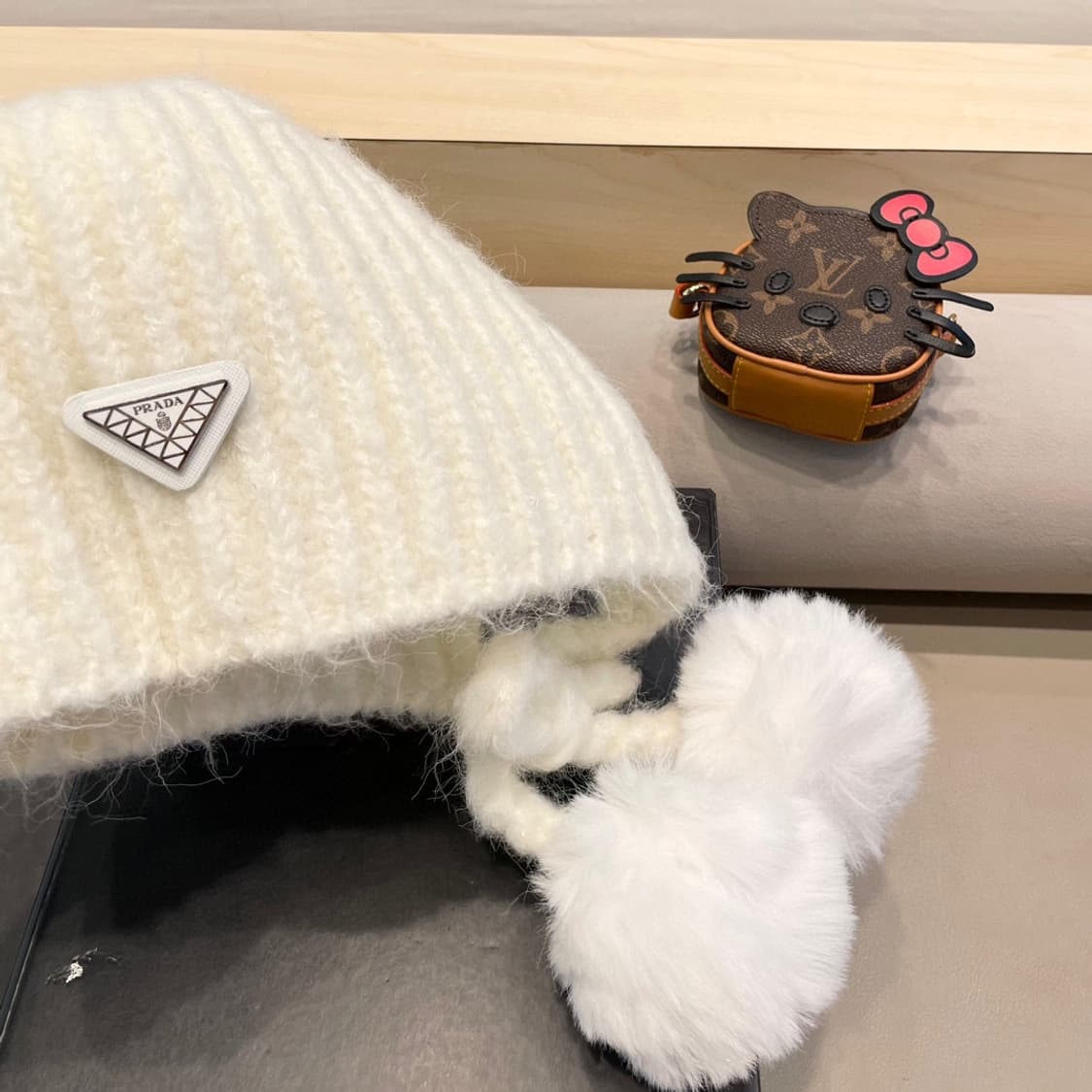 프라다 가을 겨울 모자
 상품이미지4