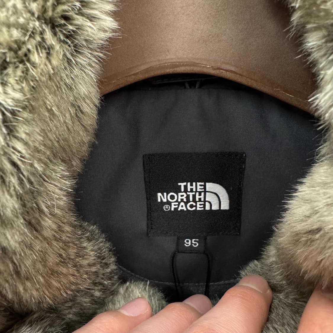 노스페이스 우먼스 고어텍스 맥머도 파카 후드 퍼 탈부착 그레이 상품이미지7