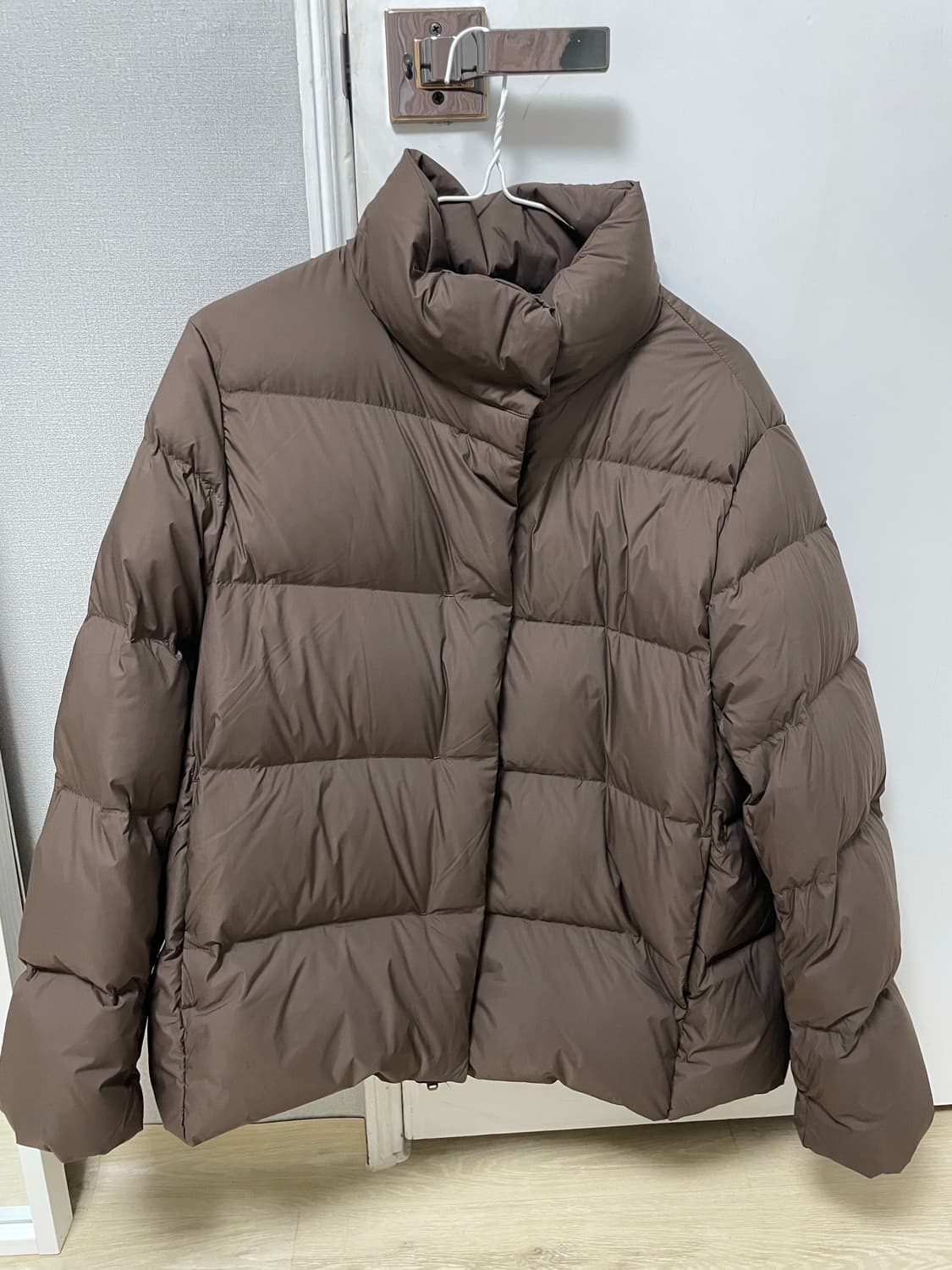 유니클로 브라운숏패딩(새상품) 상품이미지1