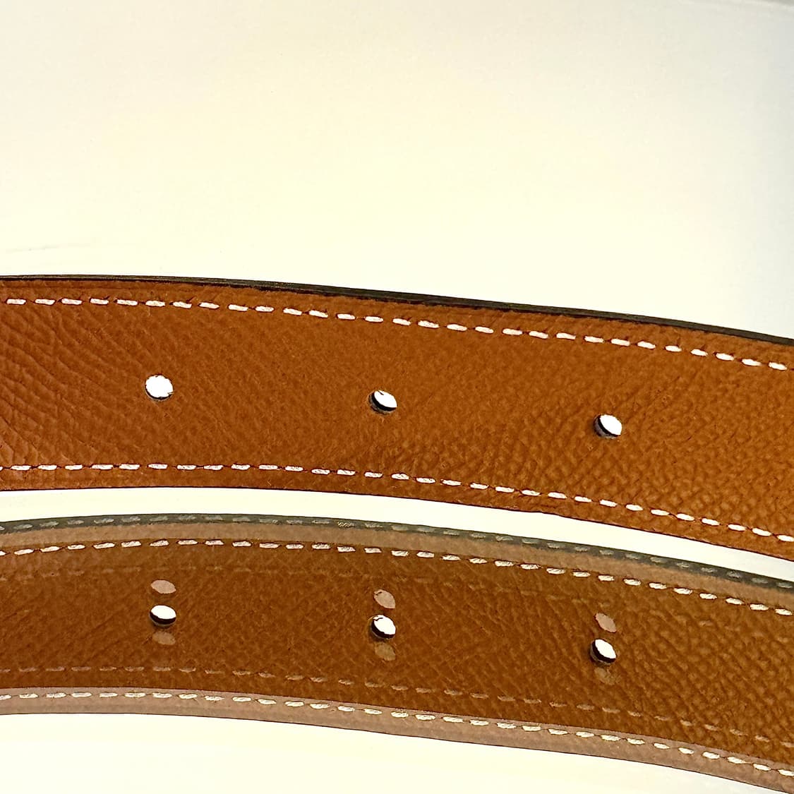 A+ / 75 에르메스 리버서블 24MM 벨트 H 버클 (누아/오르로즈) 상품이미지10