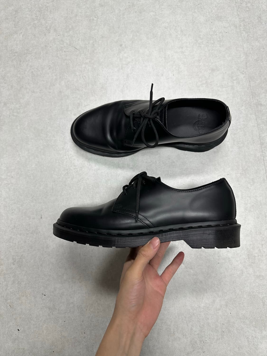 닥터마틴 1461 모노 상품이미지1