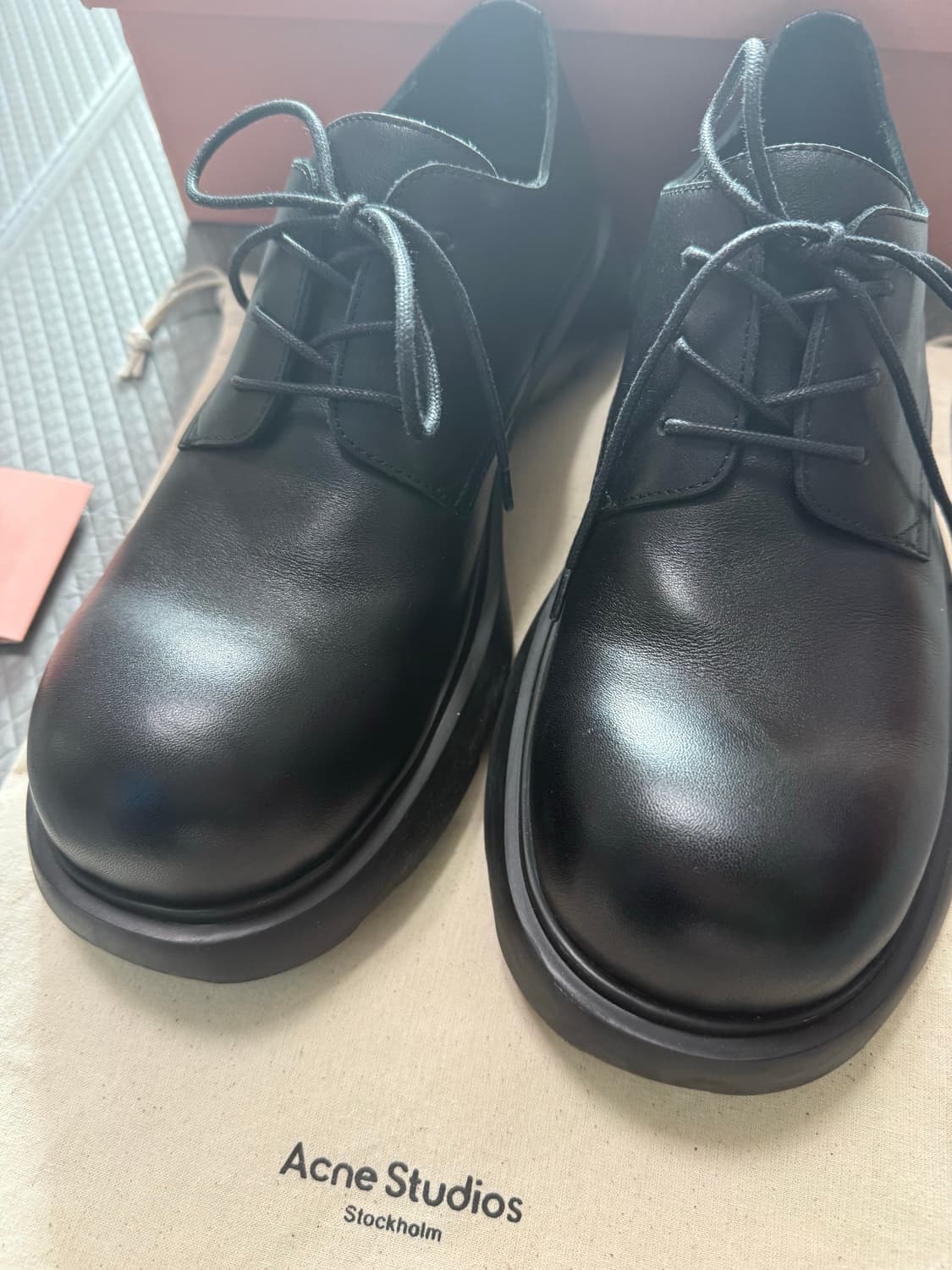 (41, 270) 25시즌 아크네 스튜디오 카프스킨 더비 상품이미지2