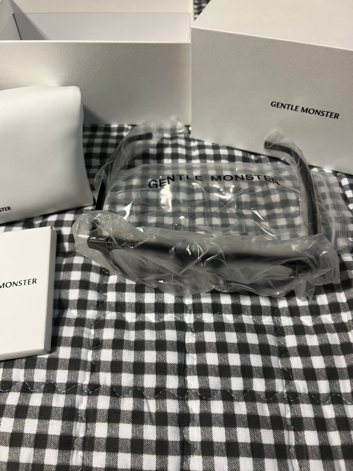 젠틀몬스터 마르지엘라 mm009 블랙 상품이미지4