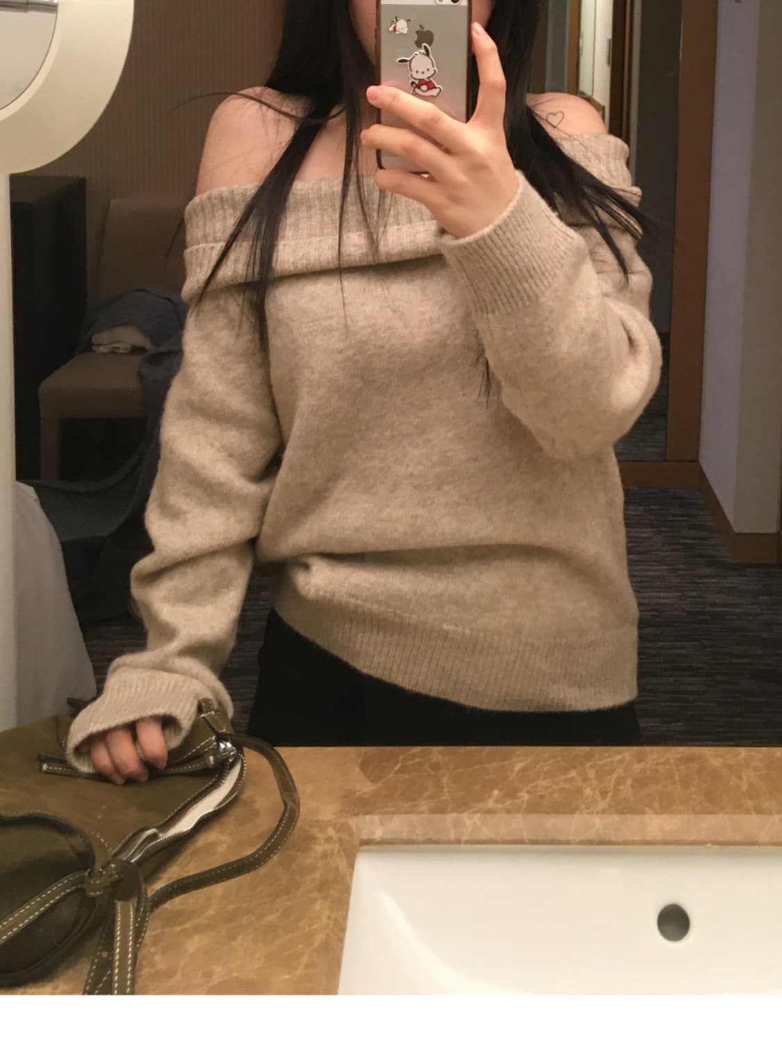 오프숄더 니트(베이지,블랙,그레이) 상품이미지1