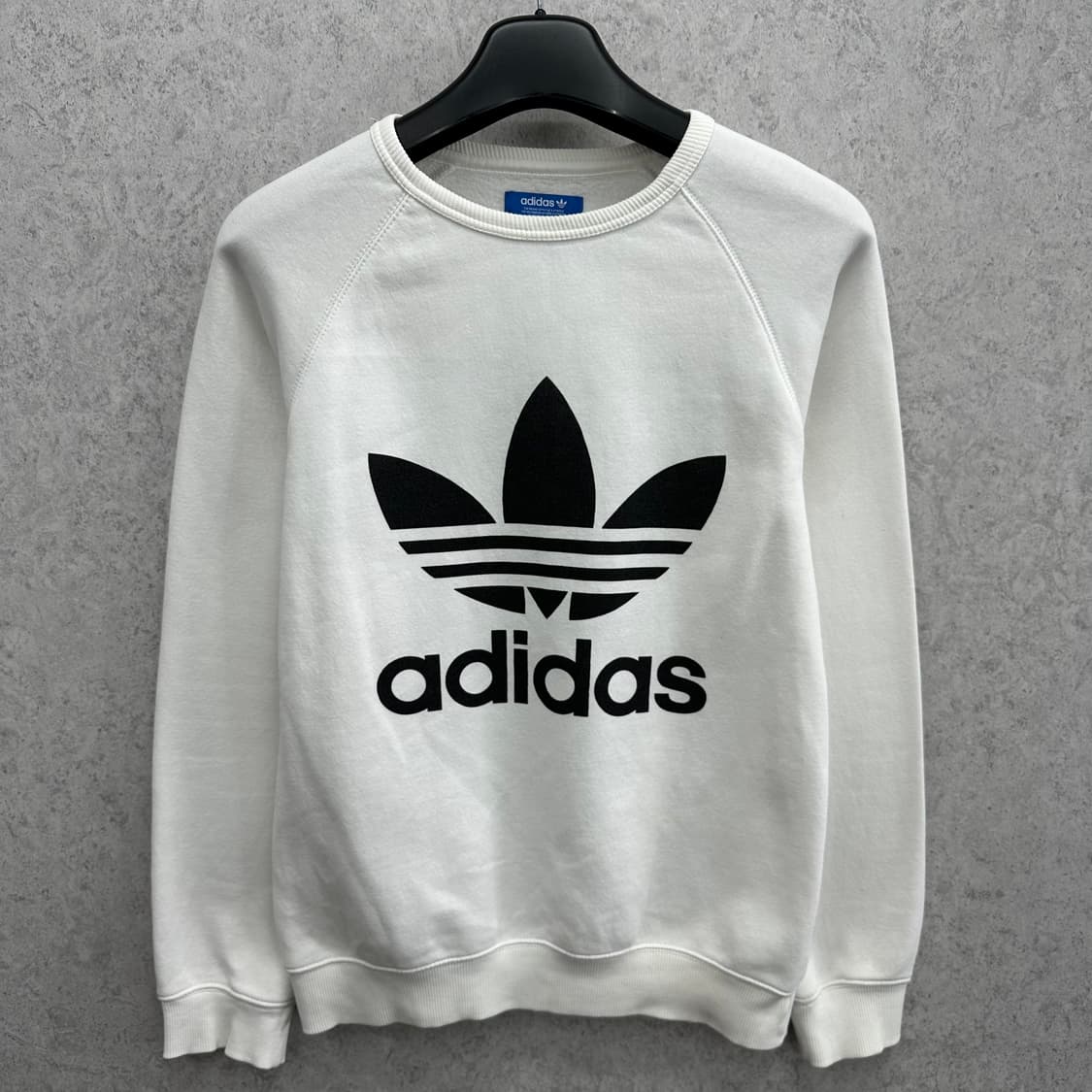 85 아디다스 여자 맨투맨 상품이미지1