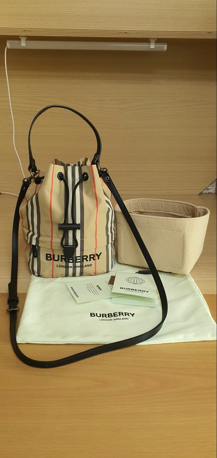 버버리 포이베 버킷백/크로스백 새상품급 정품(감정O) 상품이미지1